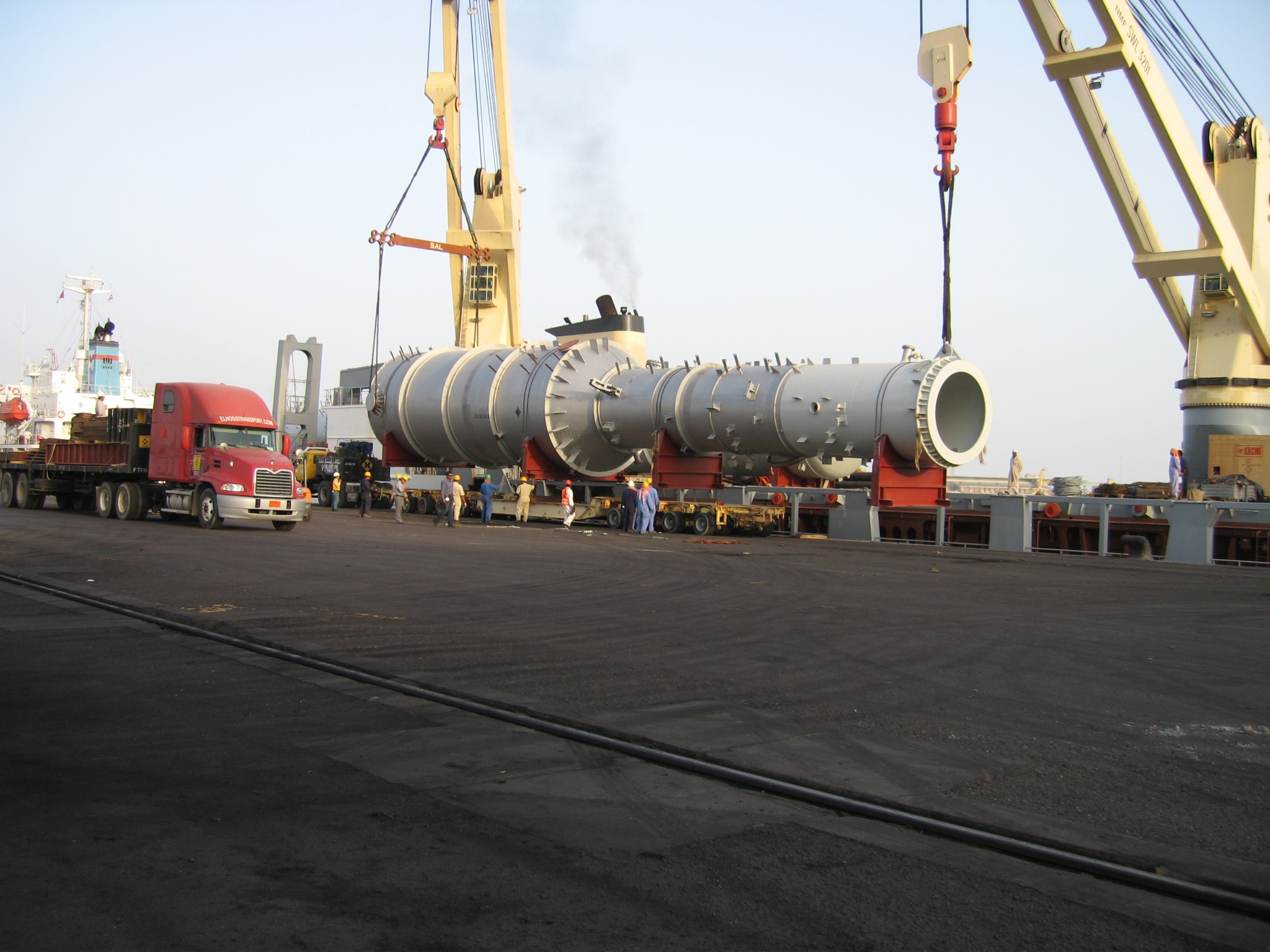 HETCO stevedoring and project cargo operation