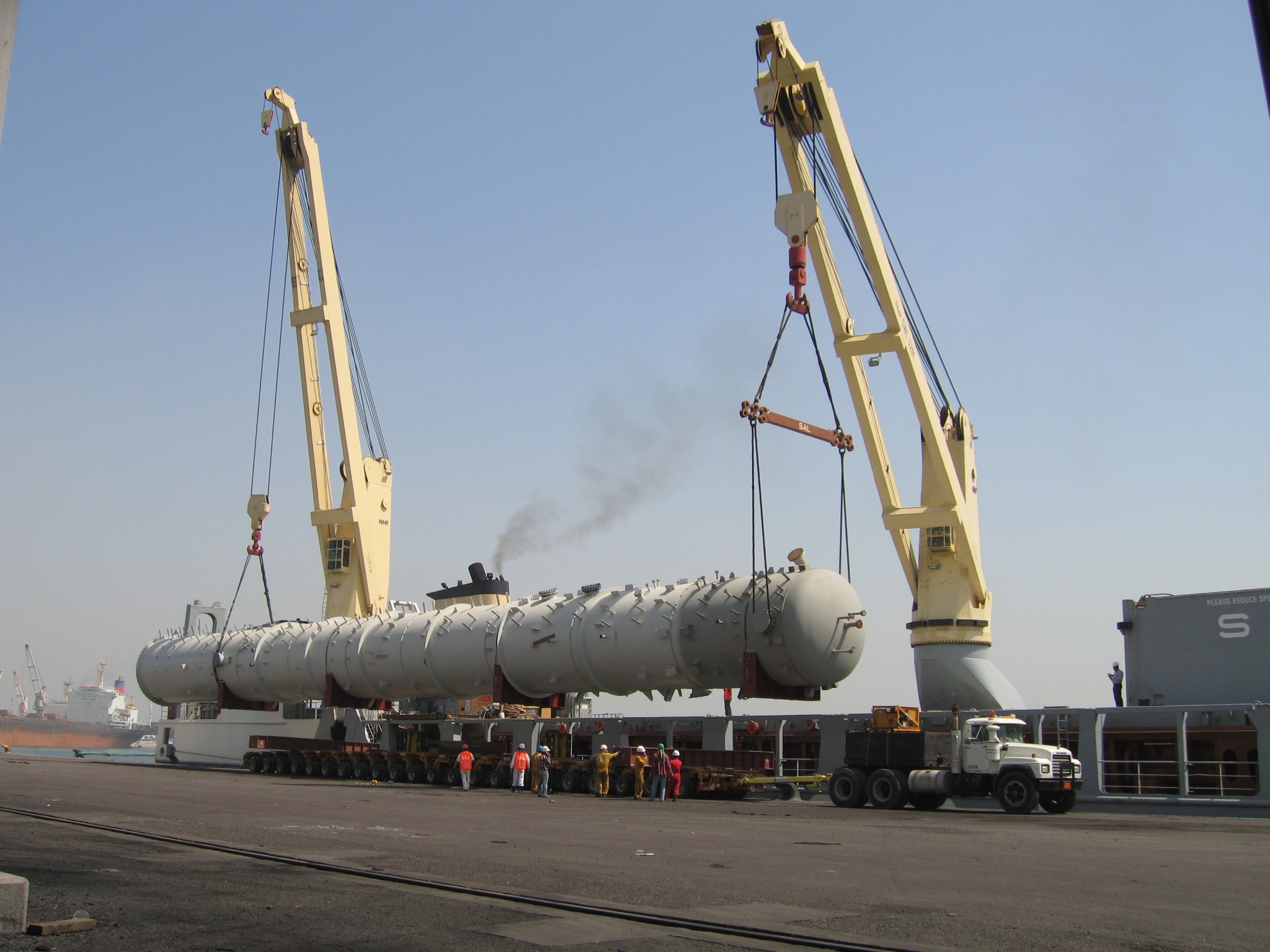 Stevedoring & Door-to-Door Services